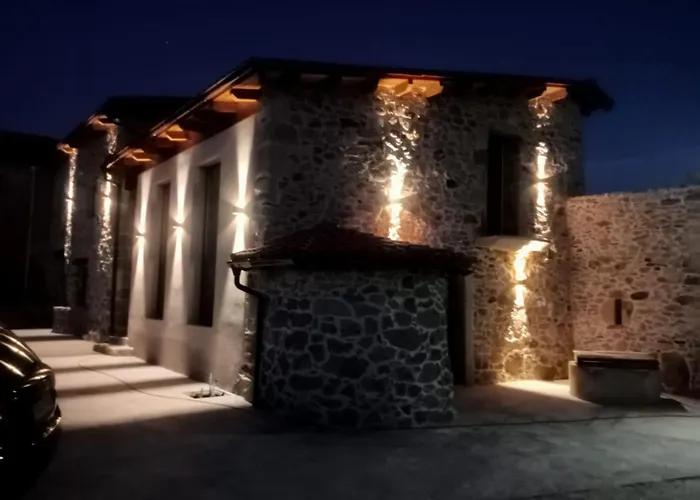 Apartamentos Muralla Sacra